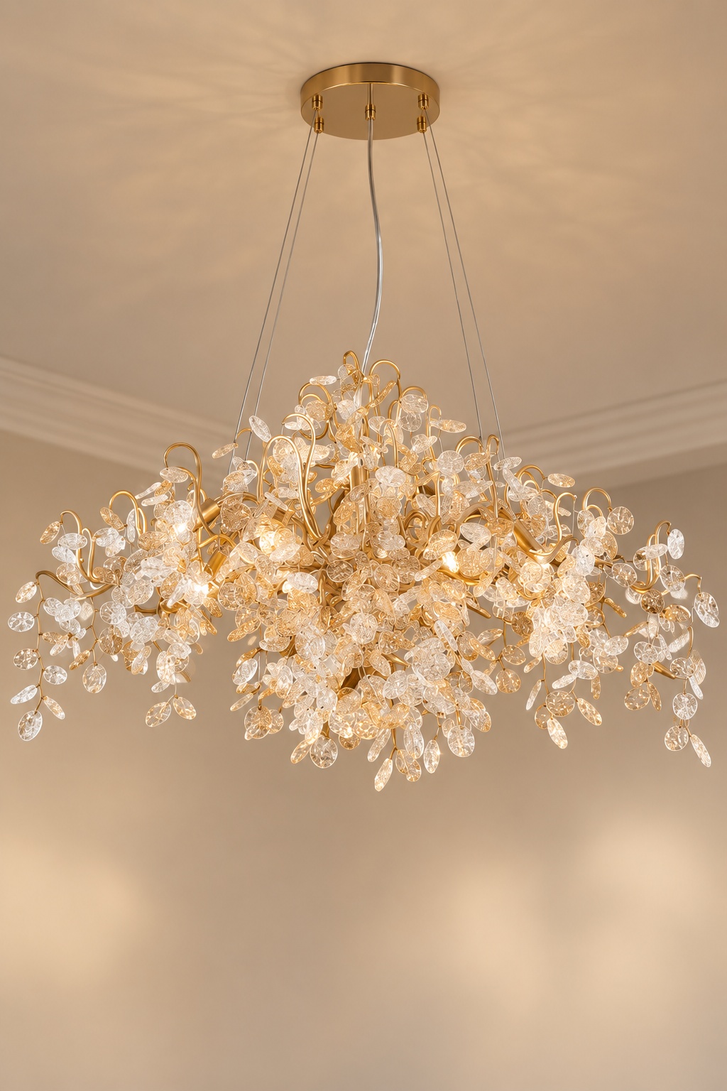 Lustre doré à feuillage transparent - vue 4