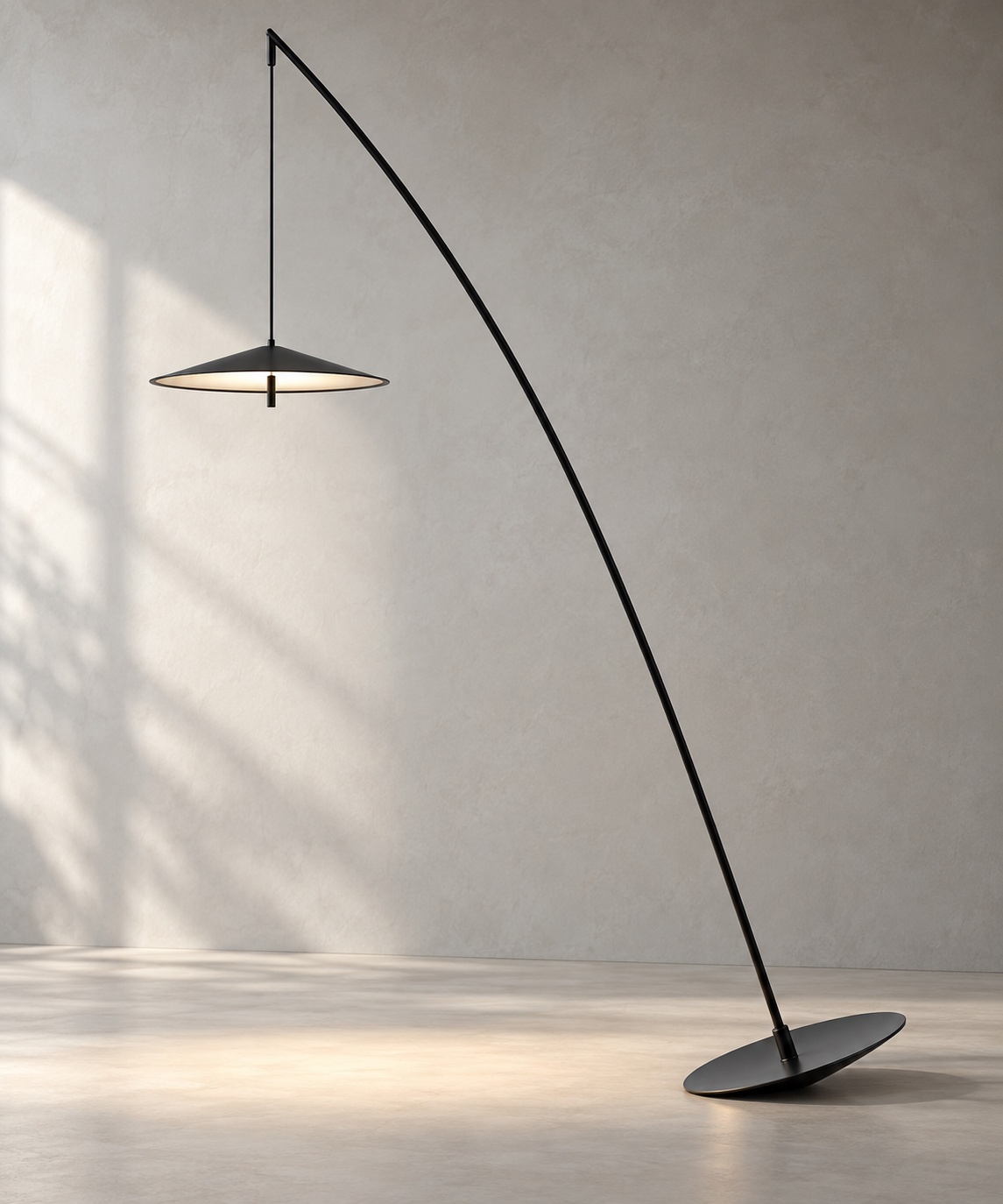 Lampadaire arqué noir à abat-jour suspendu - vue 4