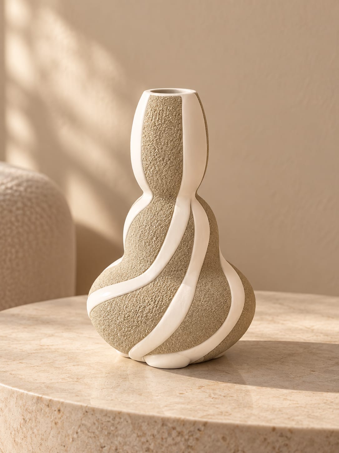 Vase sculptural ivoire - vue 2