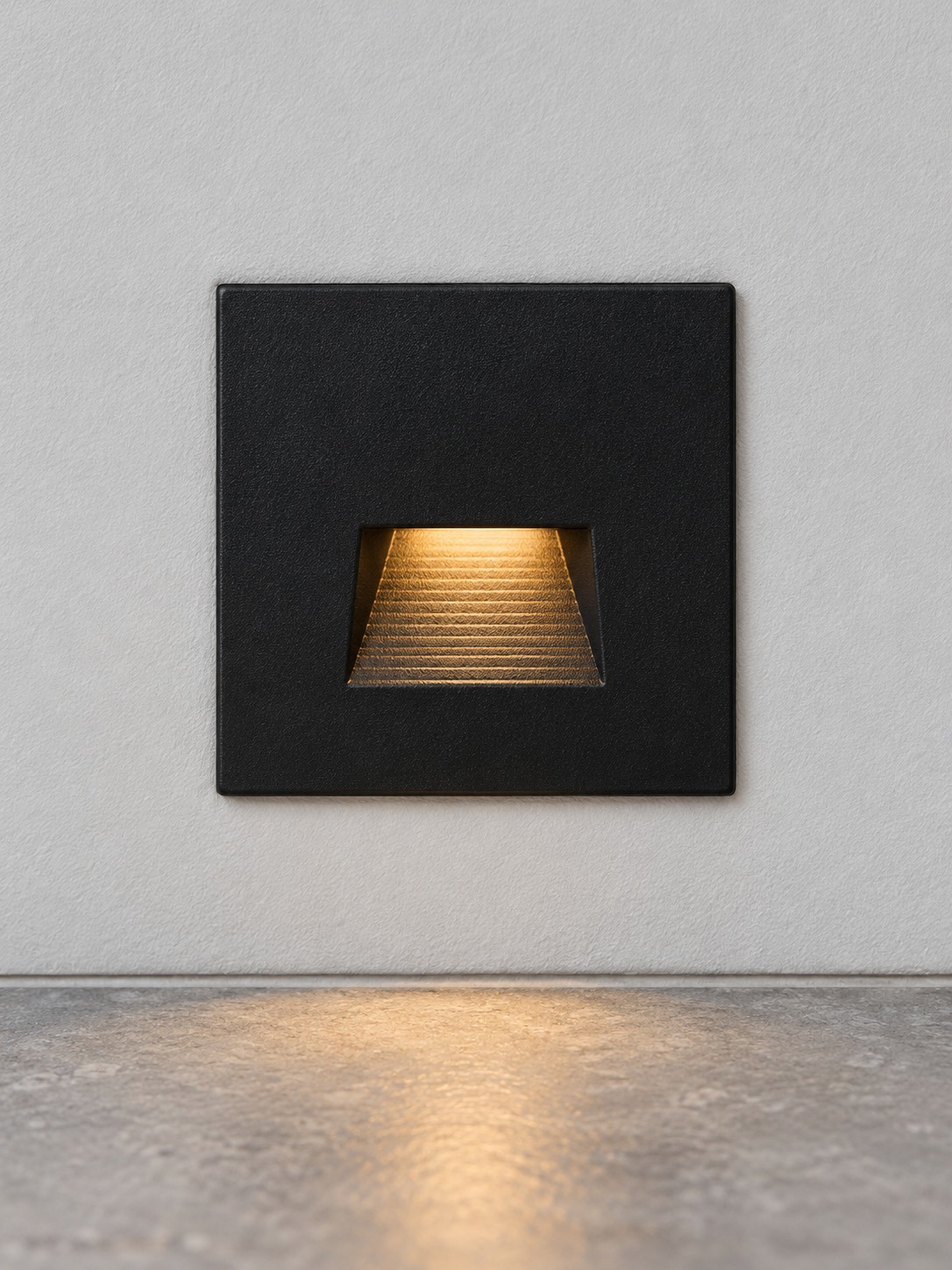 Balise murale carrée noire - vue 4