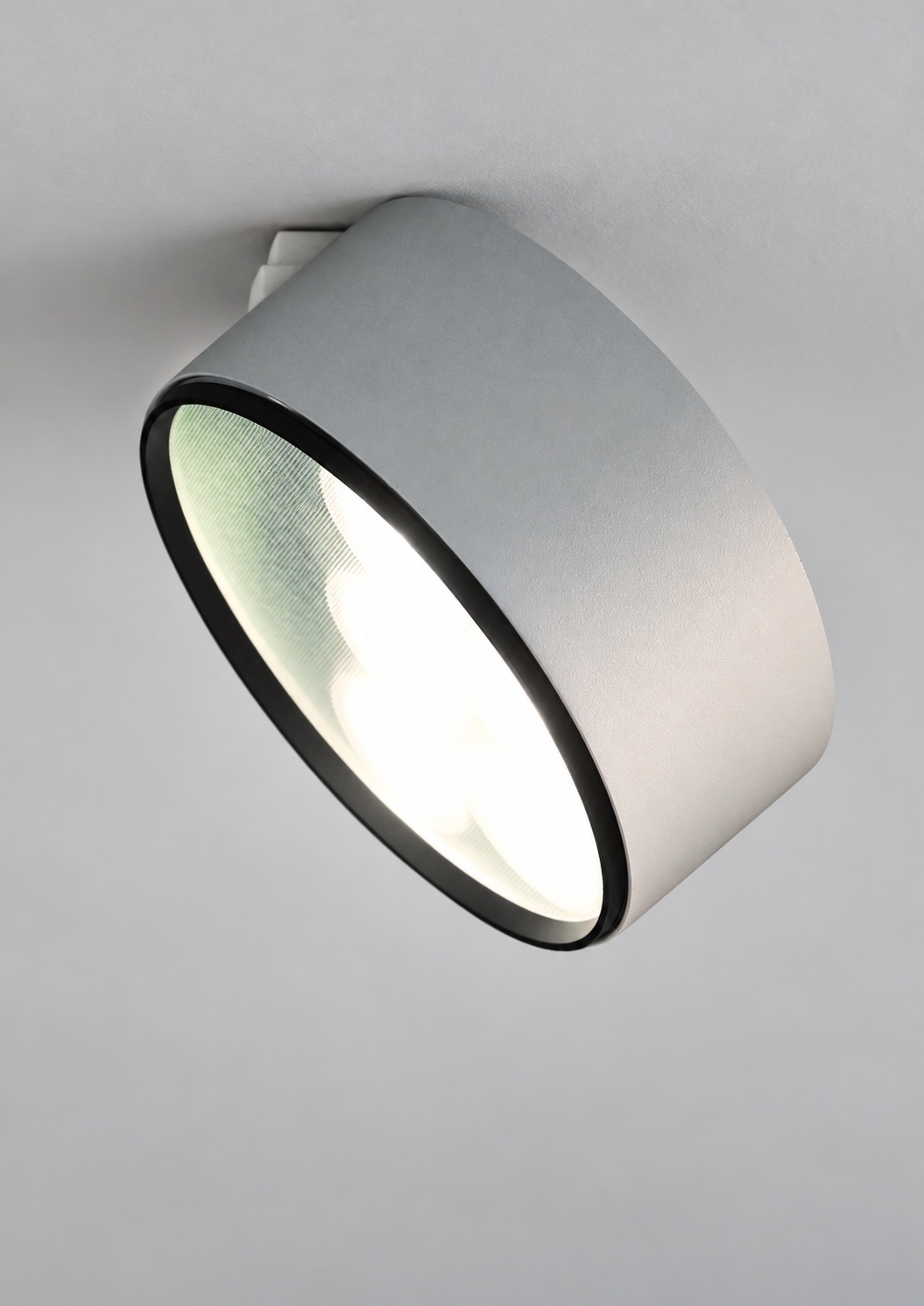 Spot cylindrique gris à bordure noire - vue 4