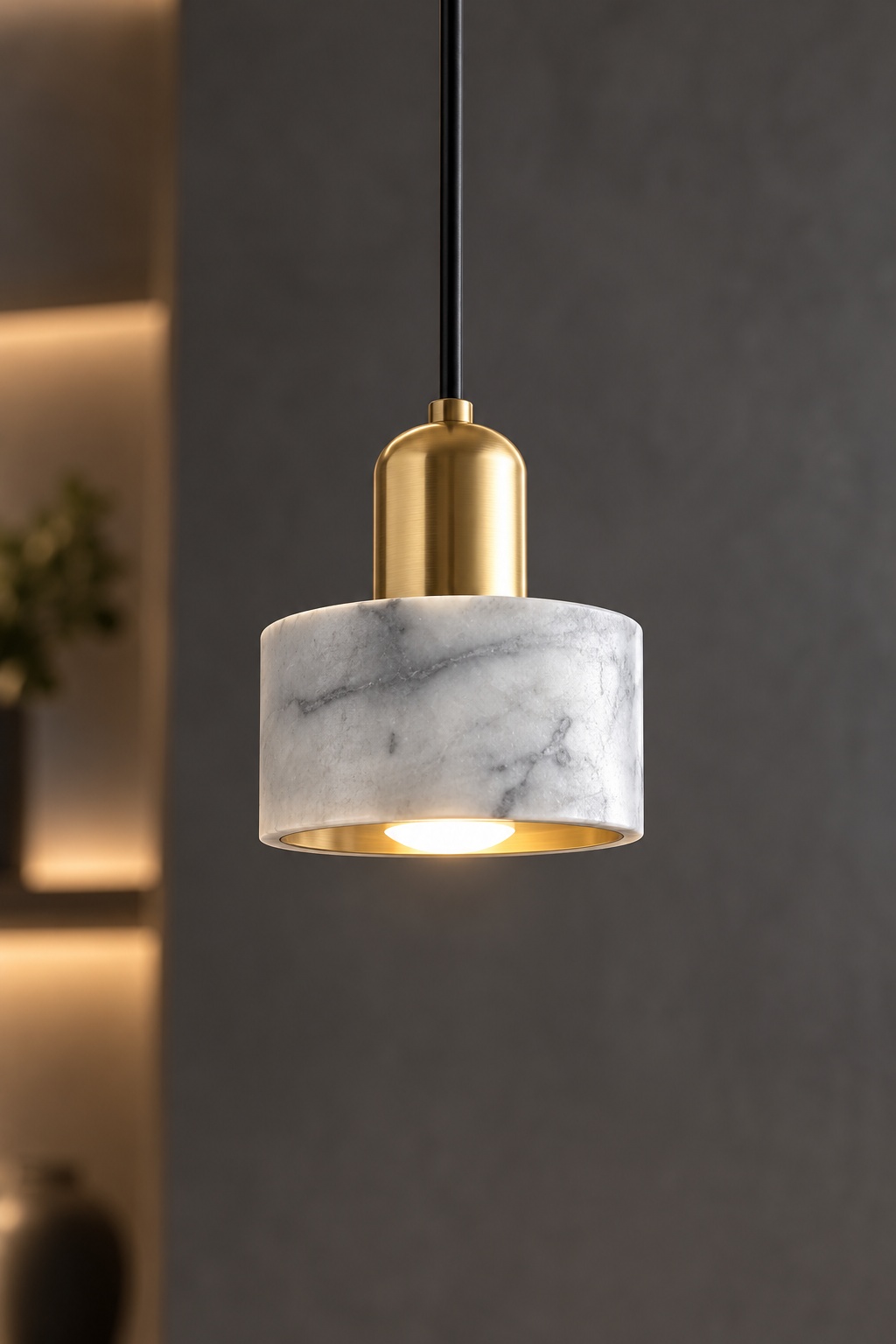 Suspension cylindrique effet marbre blanc et doré - vue 4