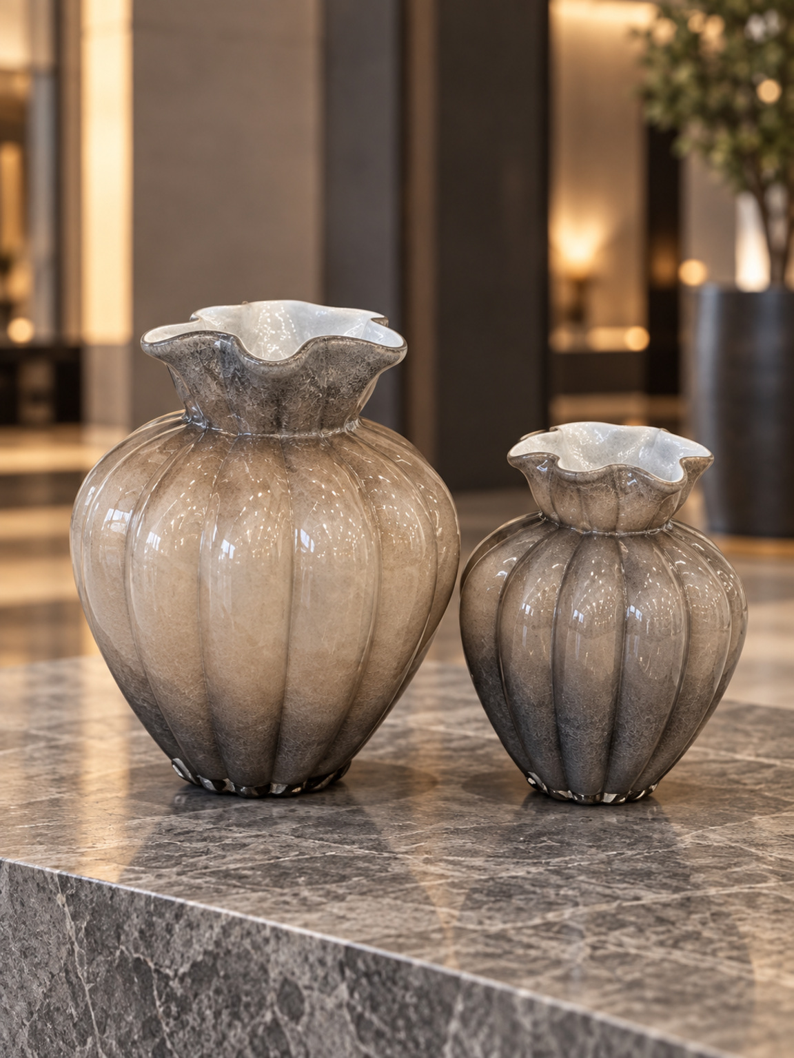 Grand vase côtelé taupe - vue 5