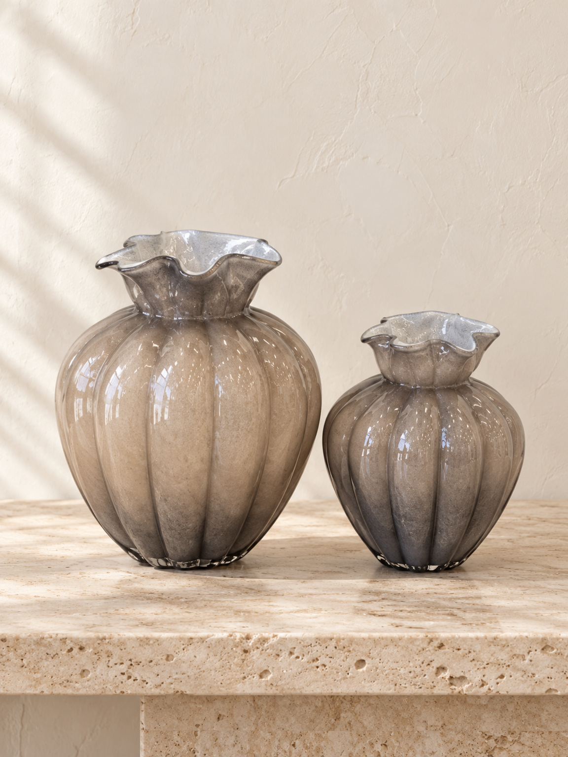 Grand vase côtelé taupe - vue 2