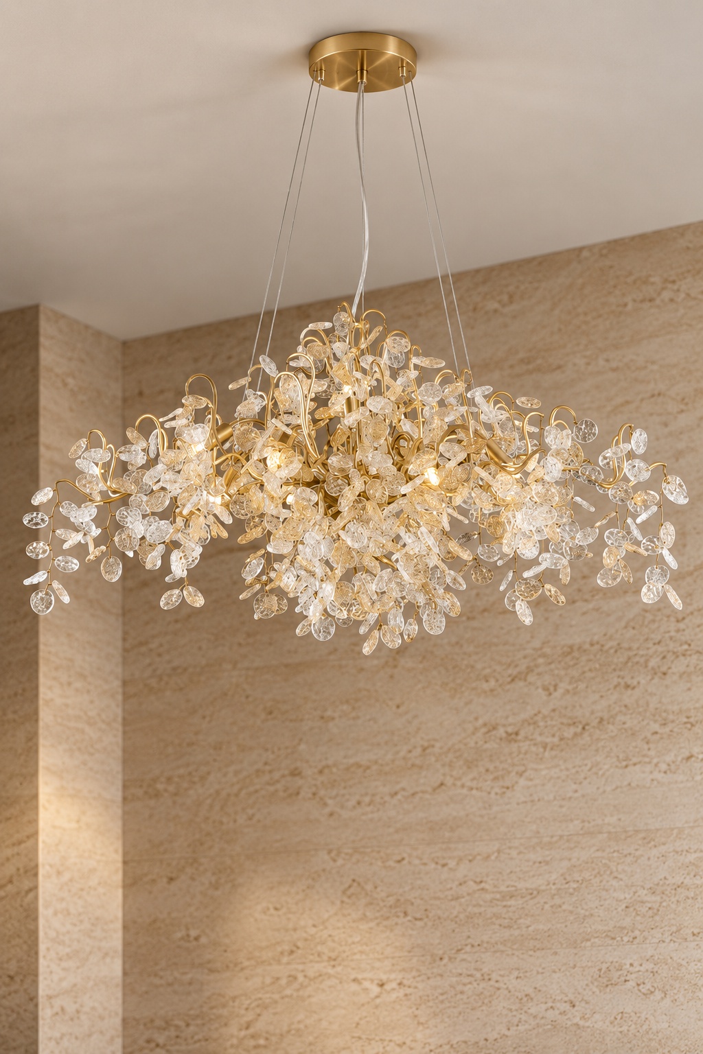 Lustre doré à feuillage transparent - vue 2