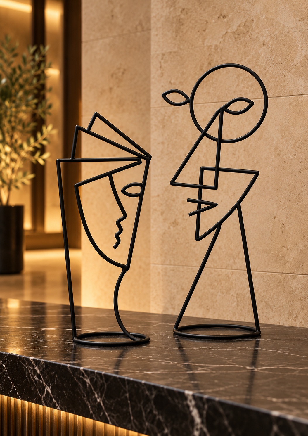 Duo de sculptures Visages abstraits en métal noir - vue 3