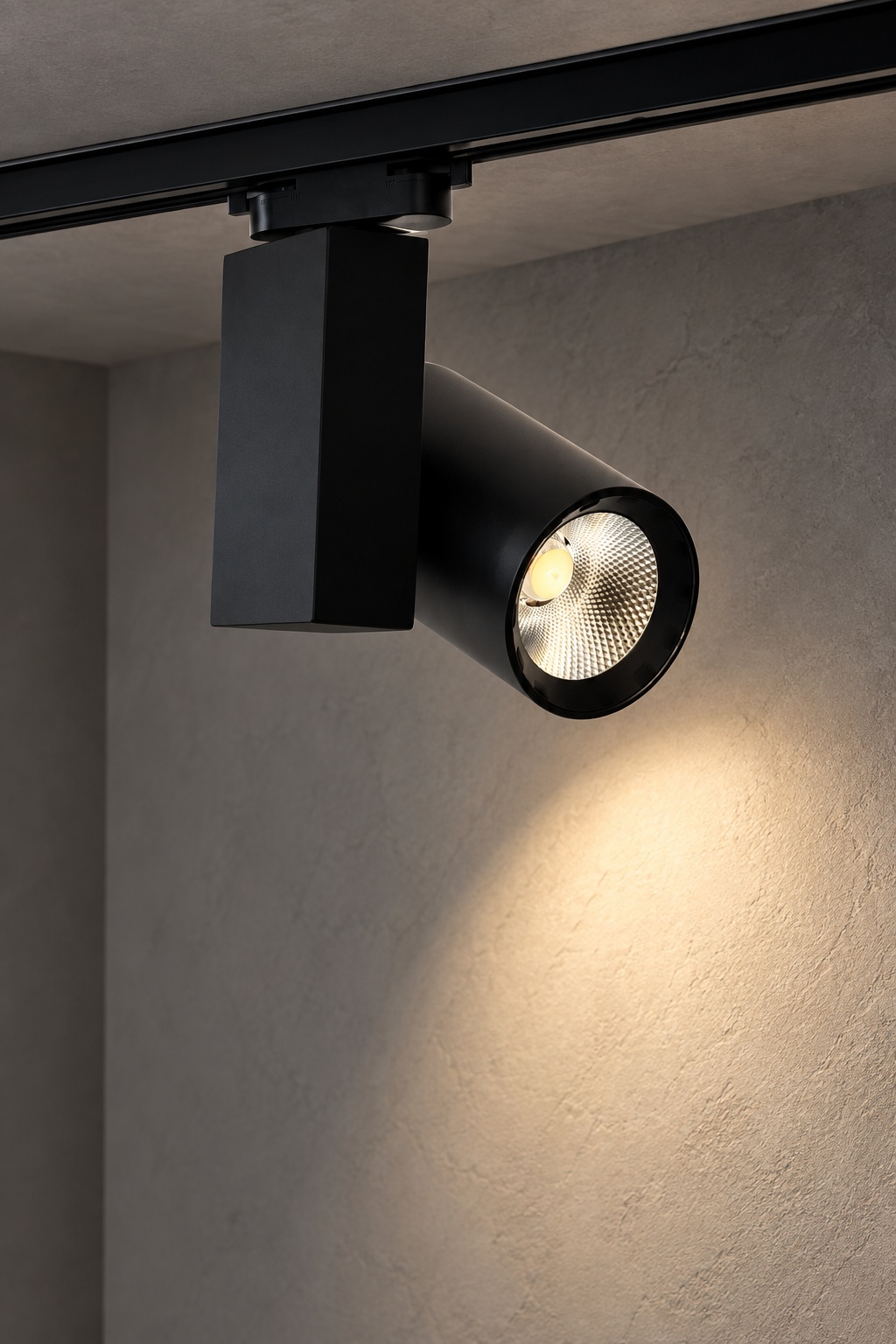 Spot LED orientable noir sur rail - vue 3
