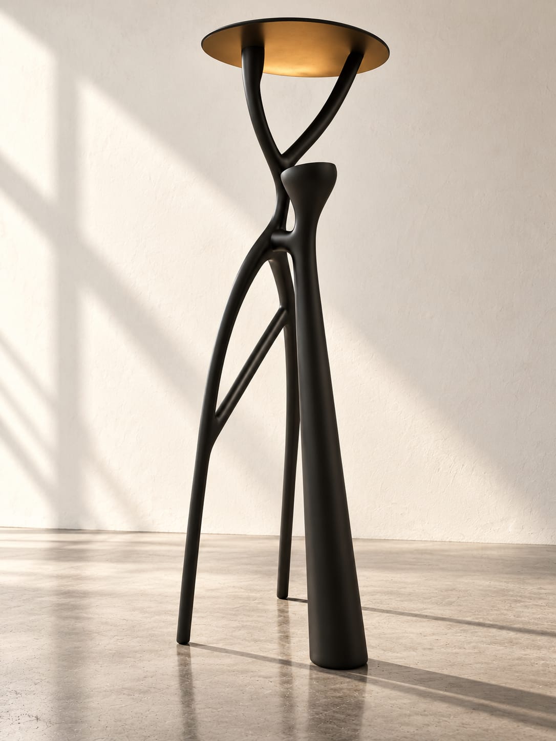 Lampadaire sculptural noir à silhouette organique - vue 2
