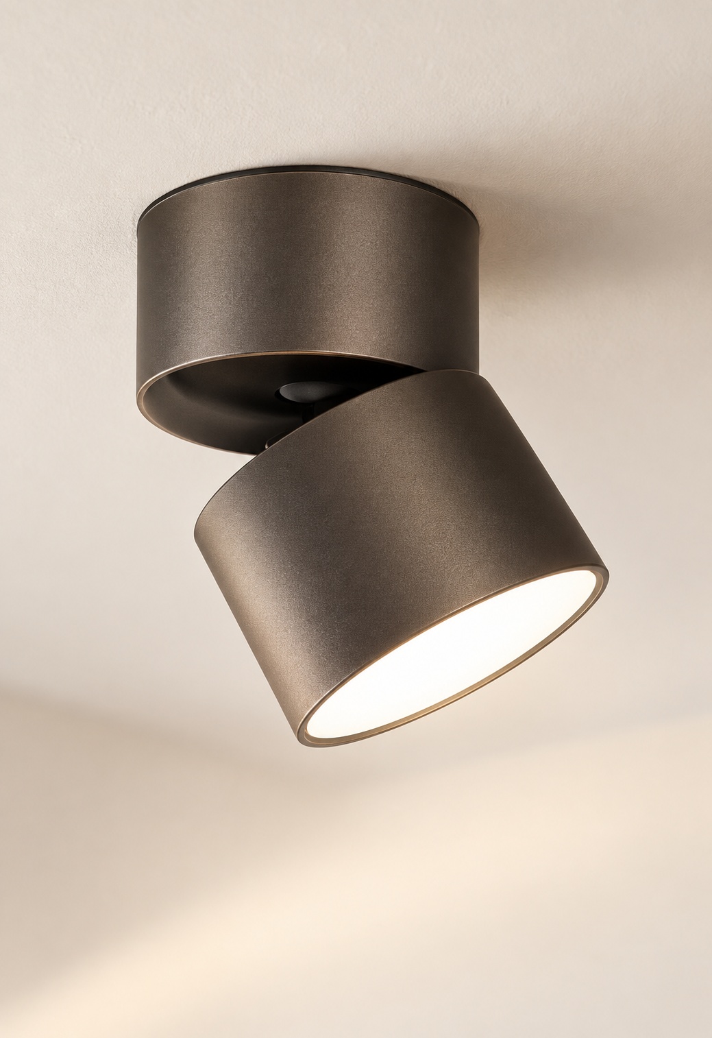 Spot de plafond cylindrique orientable - vue 3