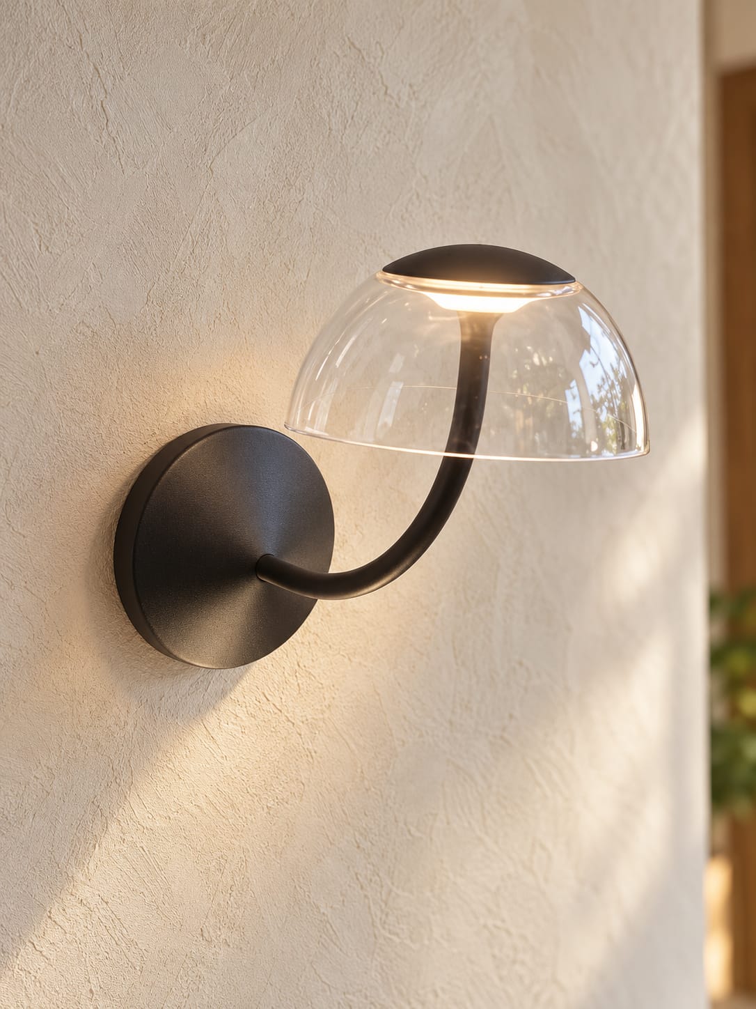 Applique noire compacte à coque galbée - vue 2