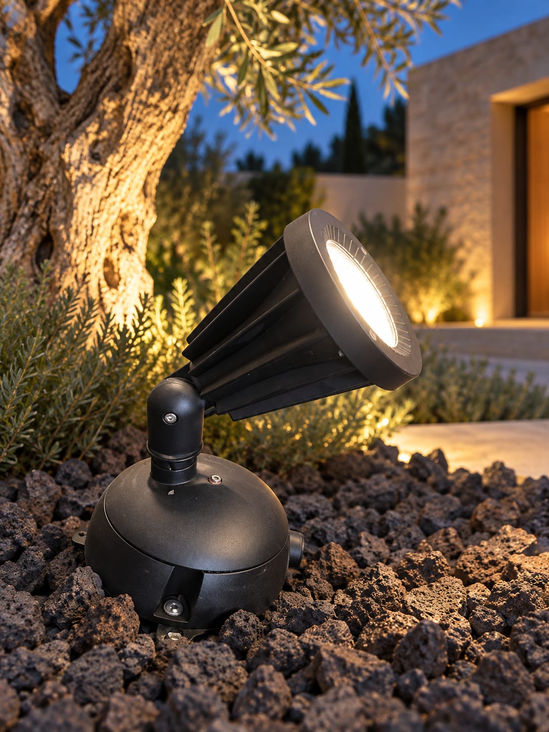 Spot orientable noir sur socle