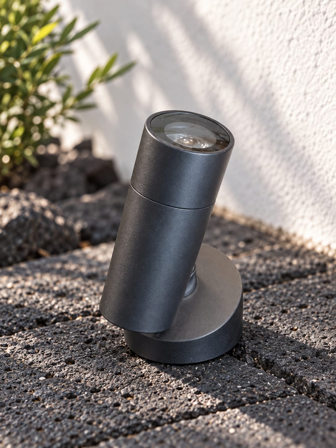 Spot cylindrique anthracite sur socle rond