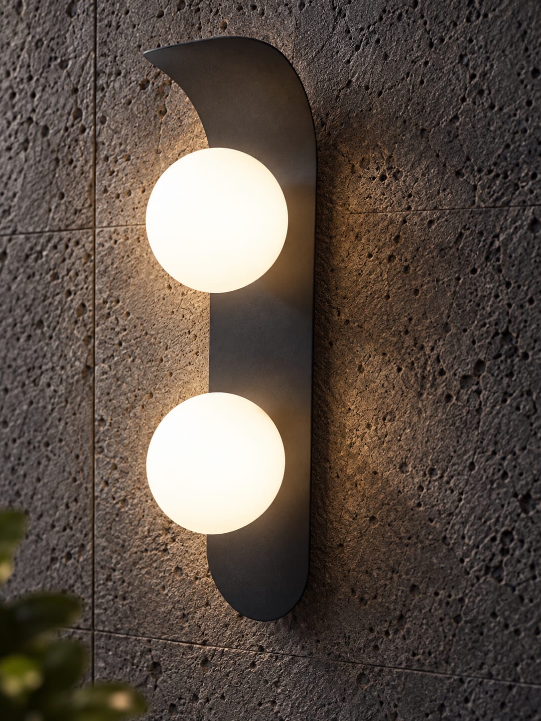 anthracite à deux globes opalins