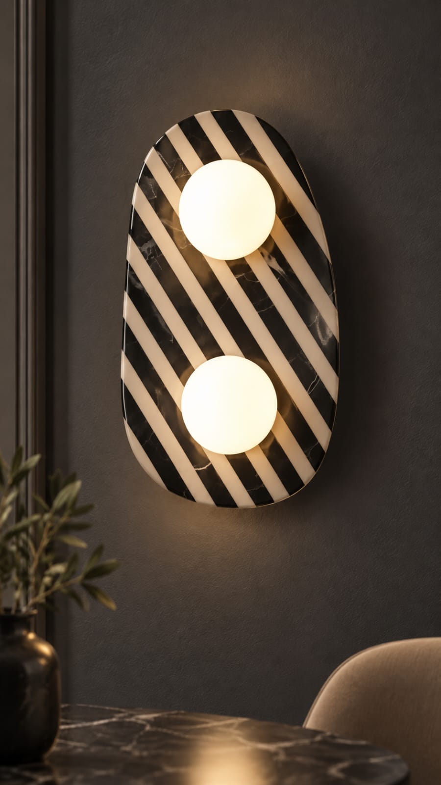 Applique Ovale rayée noir et ivoire – 2 globes