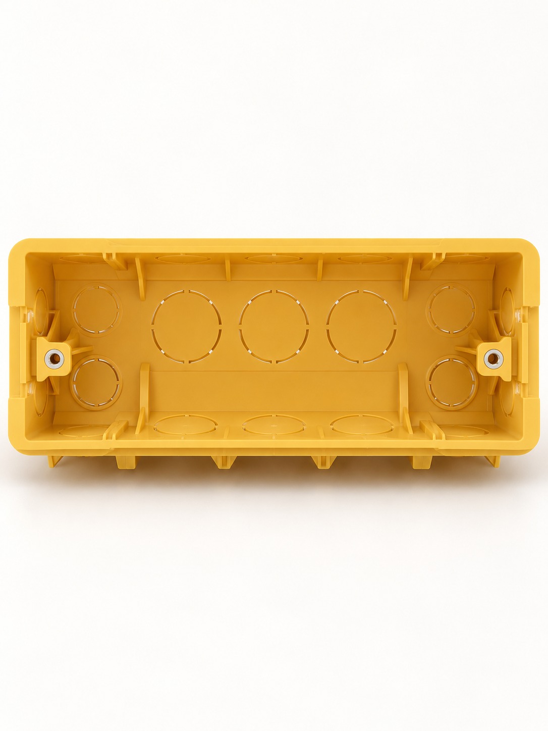 Boîte d’encastrement triple jaune